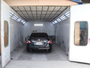 Best car or Auto body repair garage workshop in Dubai, UAE - KM Garage